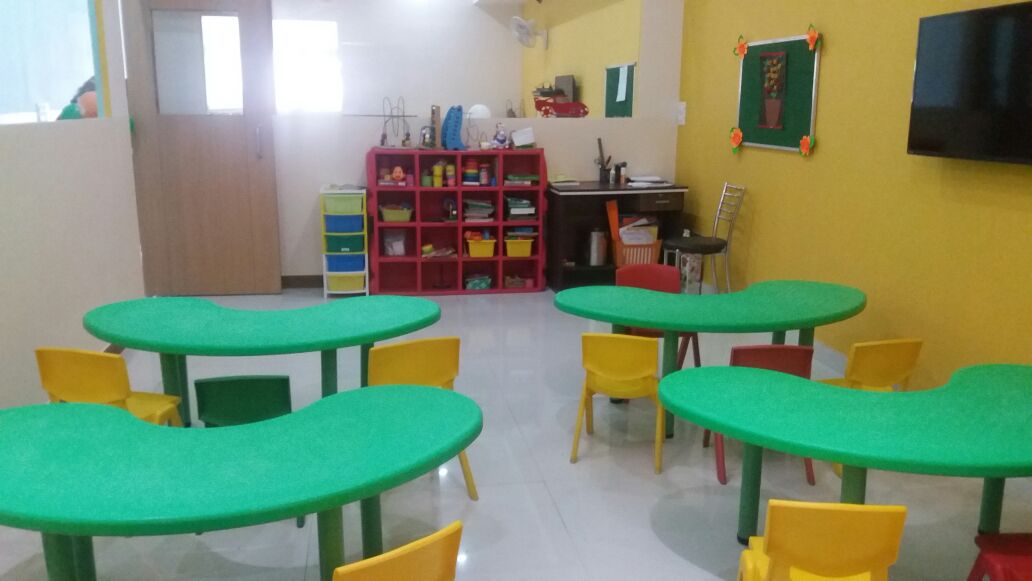 Gigglez Playhouse Day Care Preschool ECCE